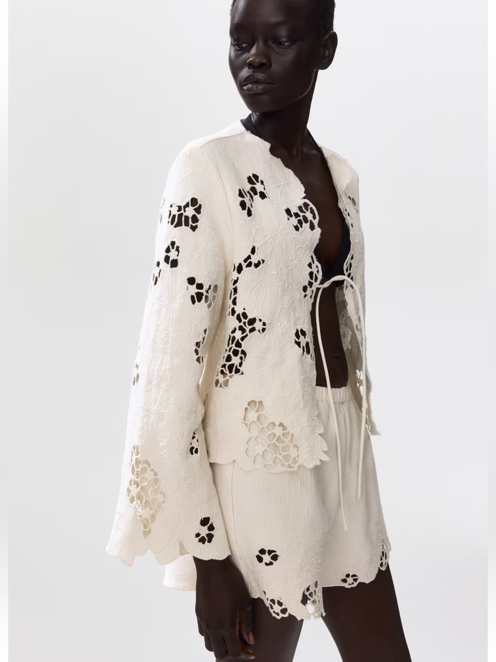 H&M NWT CREAM SCALLOPED EYELET-EMBROIDERED JACKET